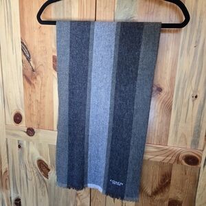 Coach Gray Wool Scarf